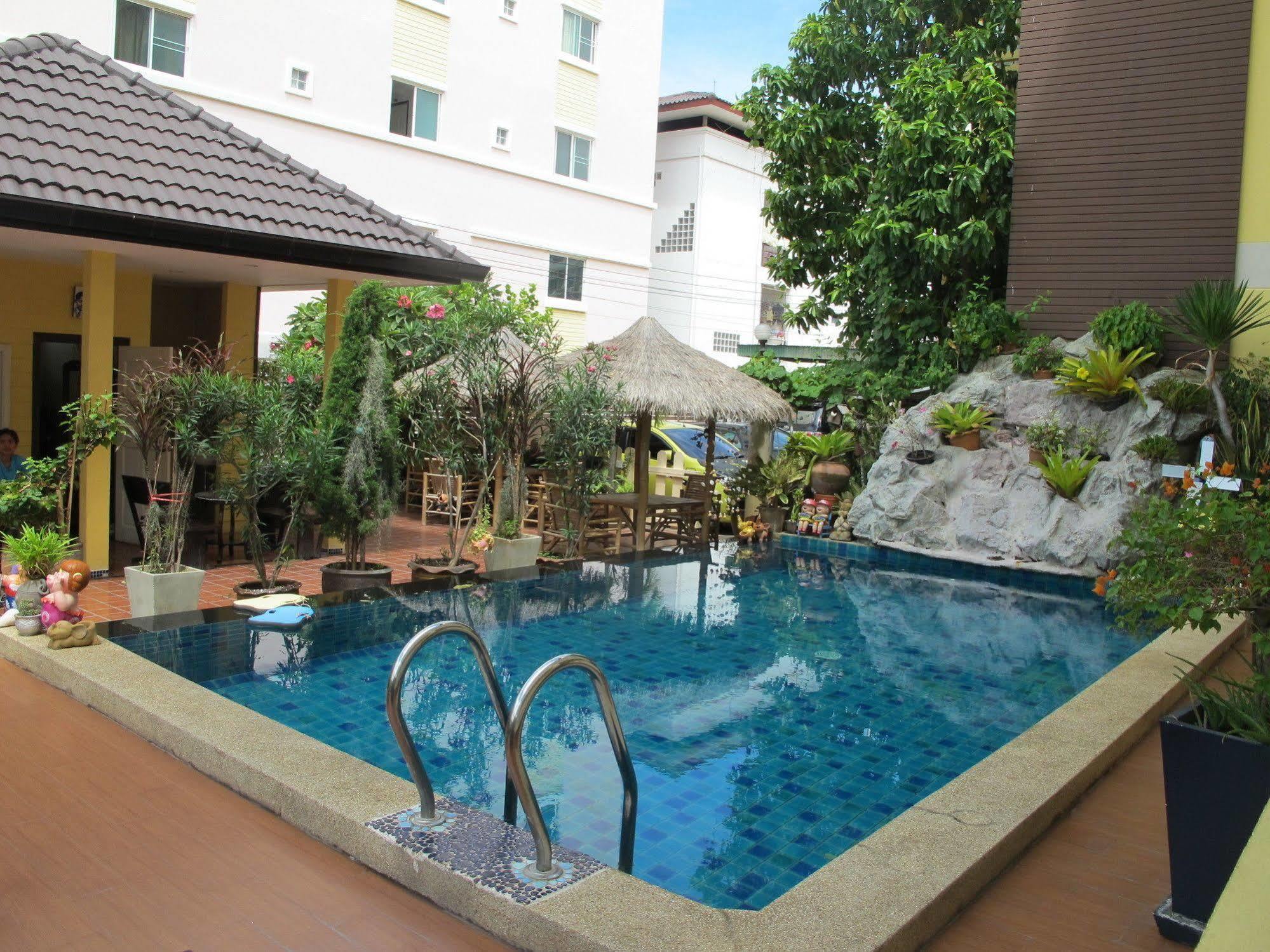Pius Place Pattaya Luaran gambar